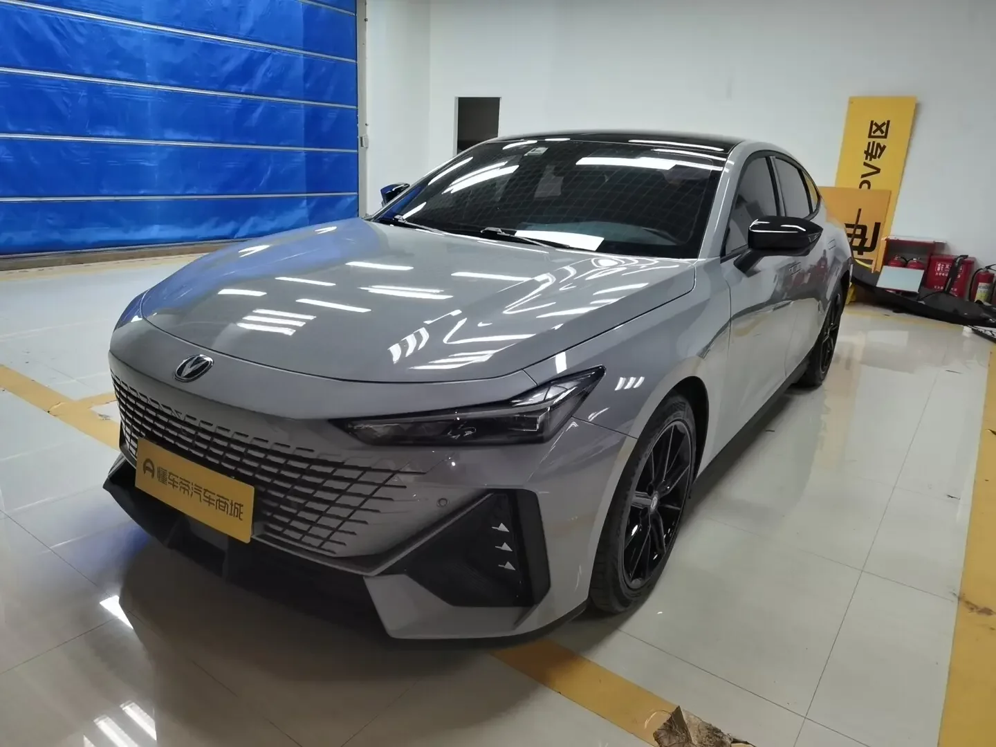 Changan UNI-V
