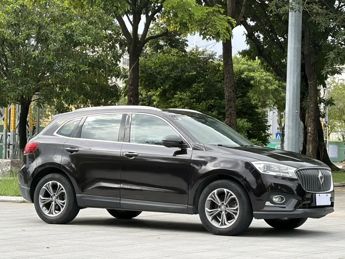 Borgward BX7