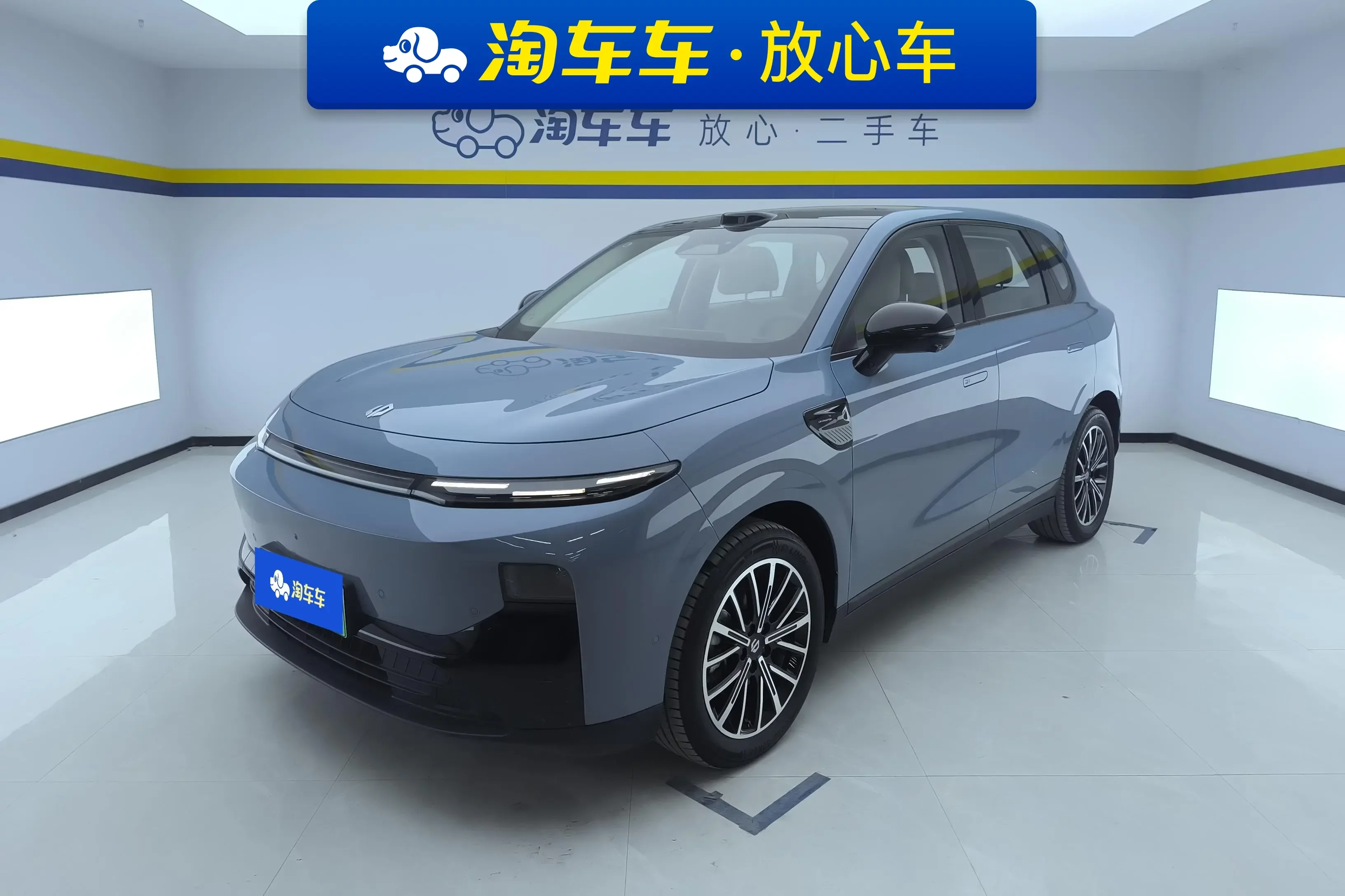 Leapmotor B10