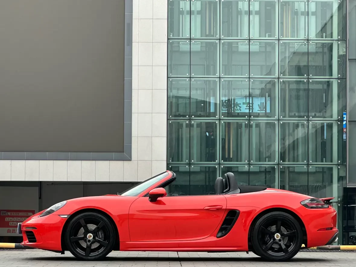 Porsche 718