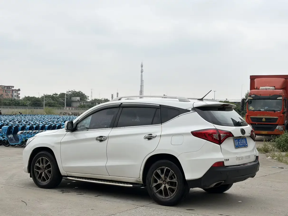 BYD Song
