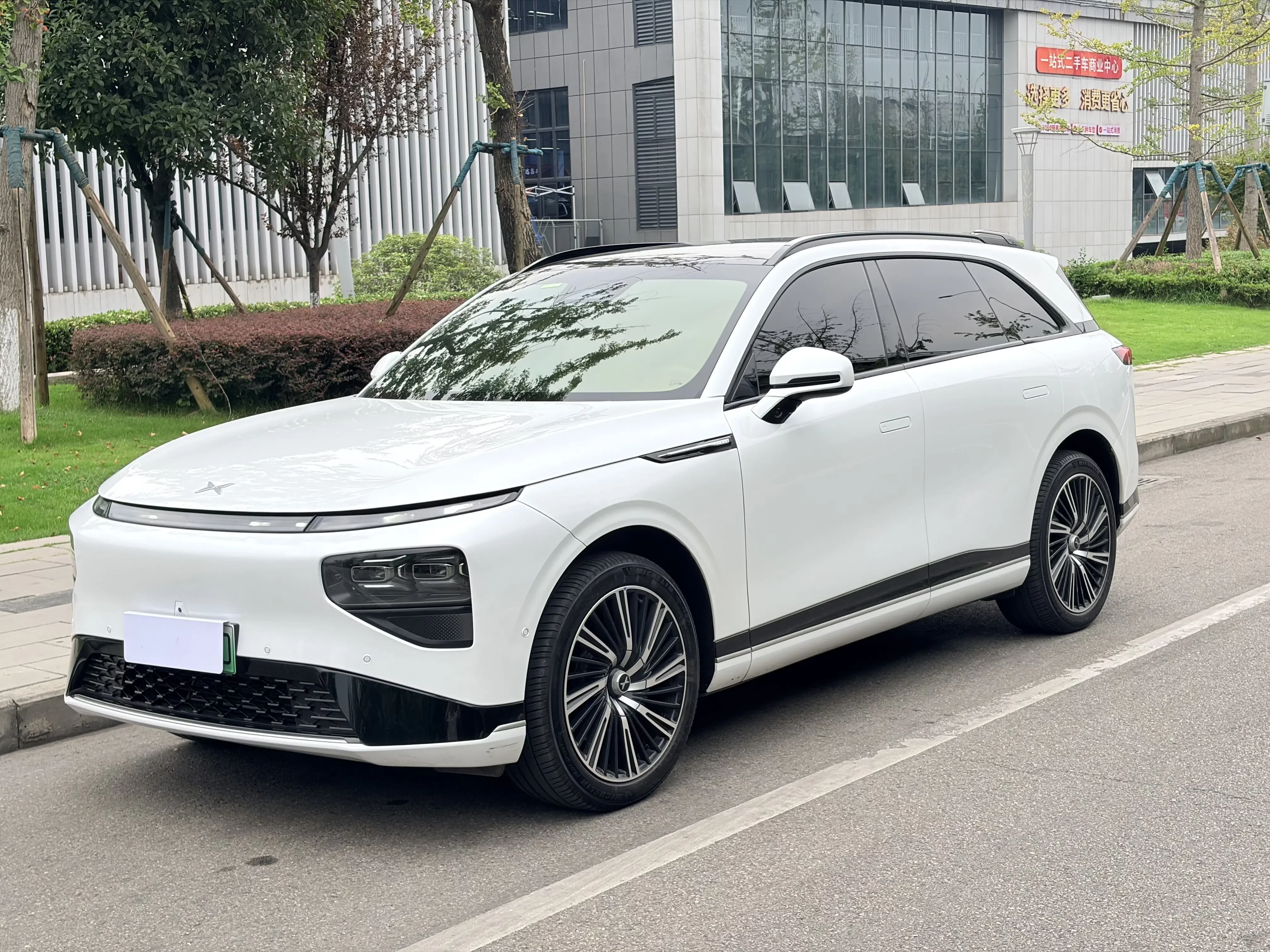 XPeng G9