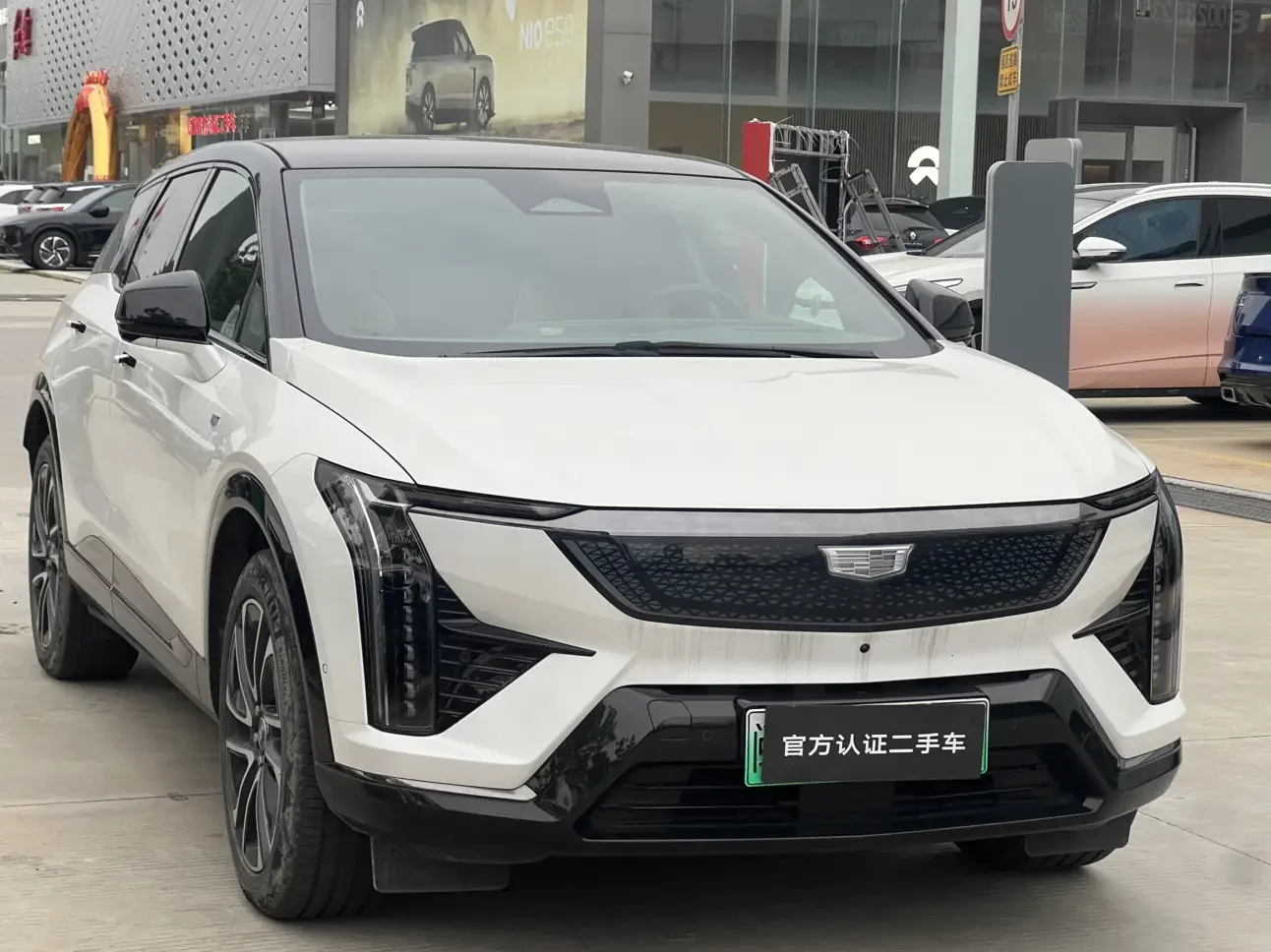 Cadillac IQ Aoge