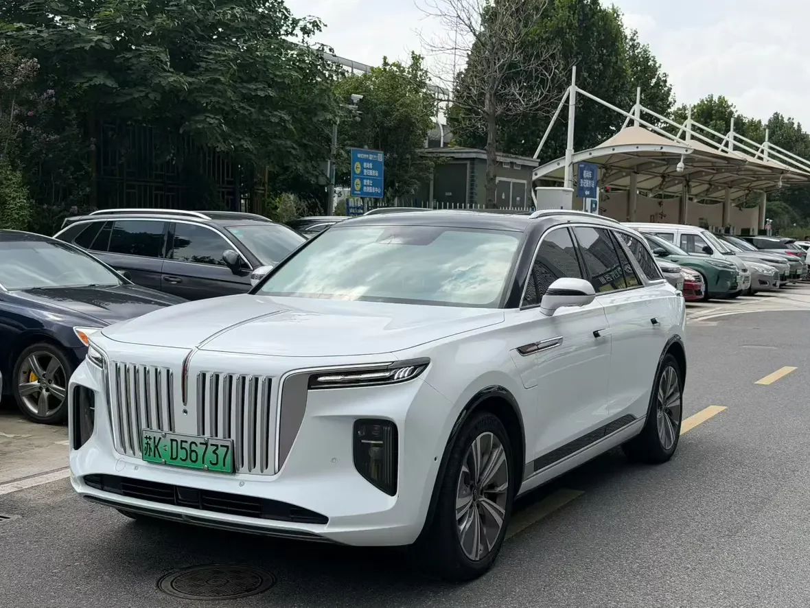 HONGQI E-HS9