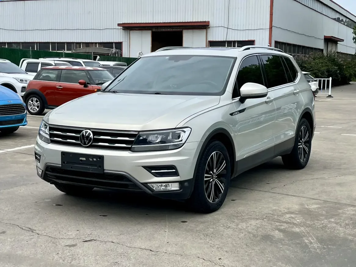 Volkswagen Tiguan L