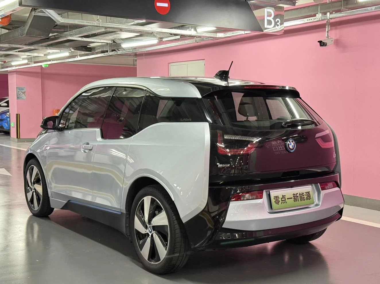 BMW i3