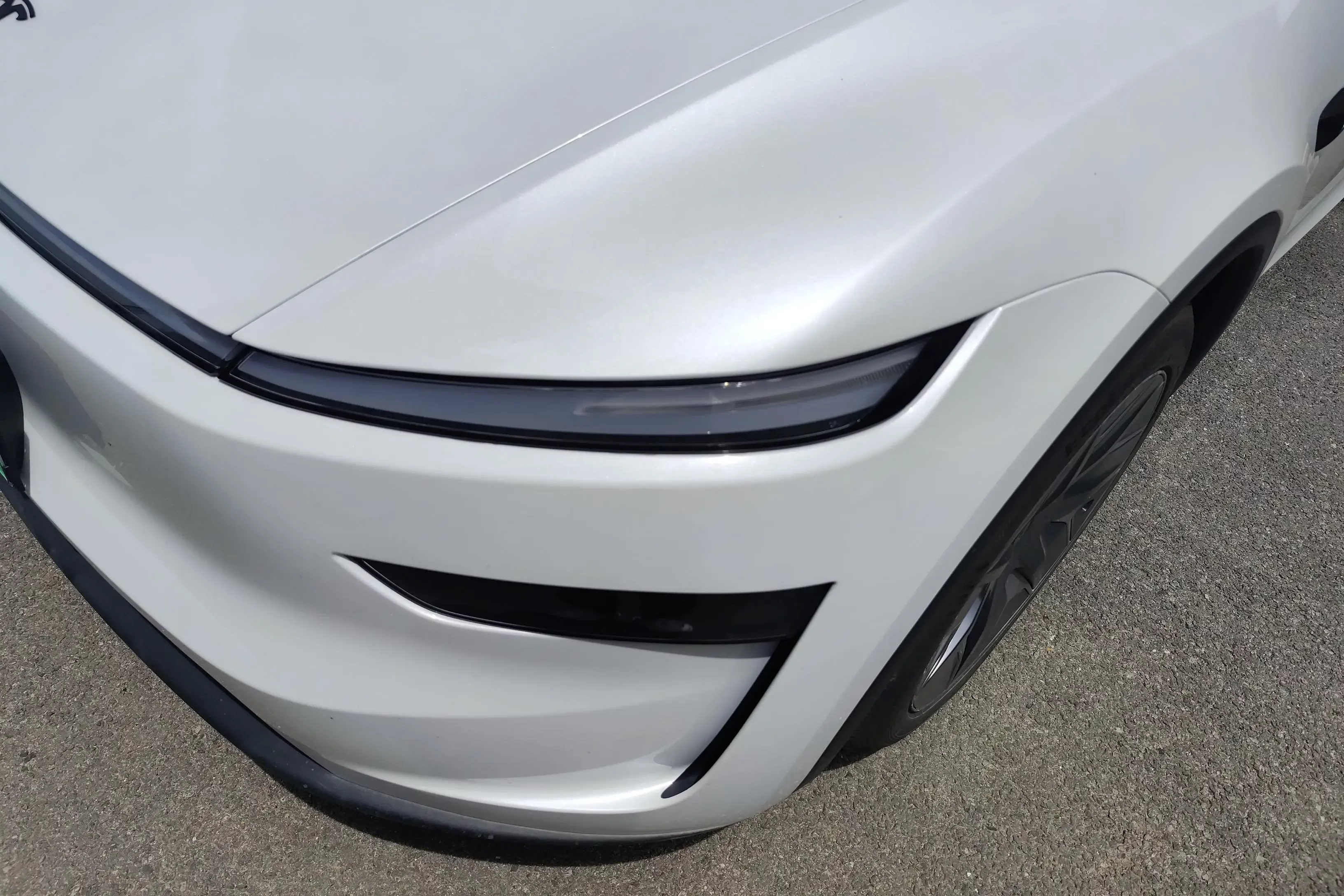 Tesla Model Y L