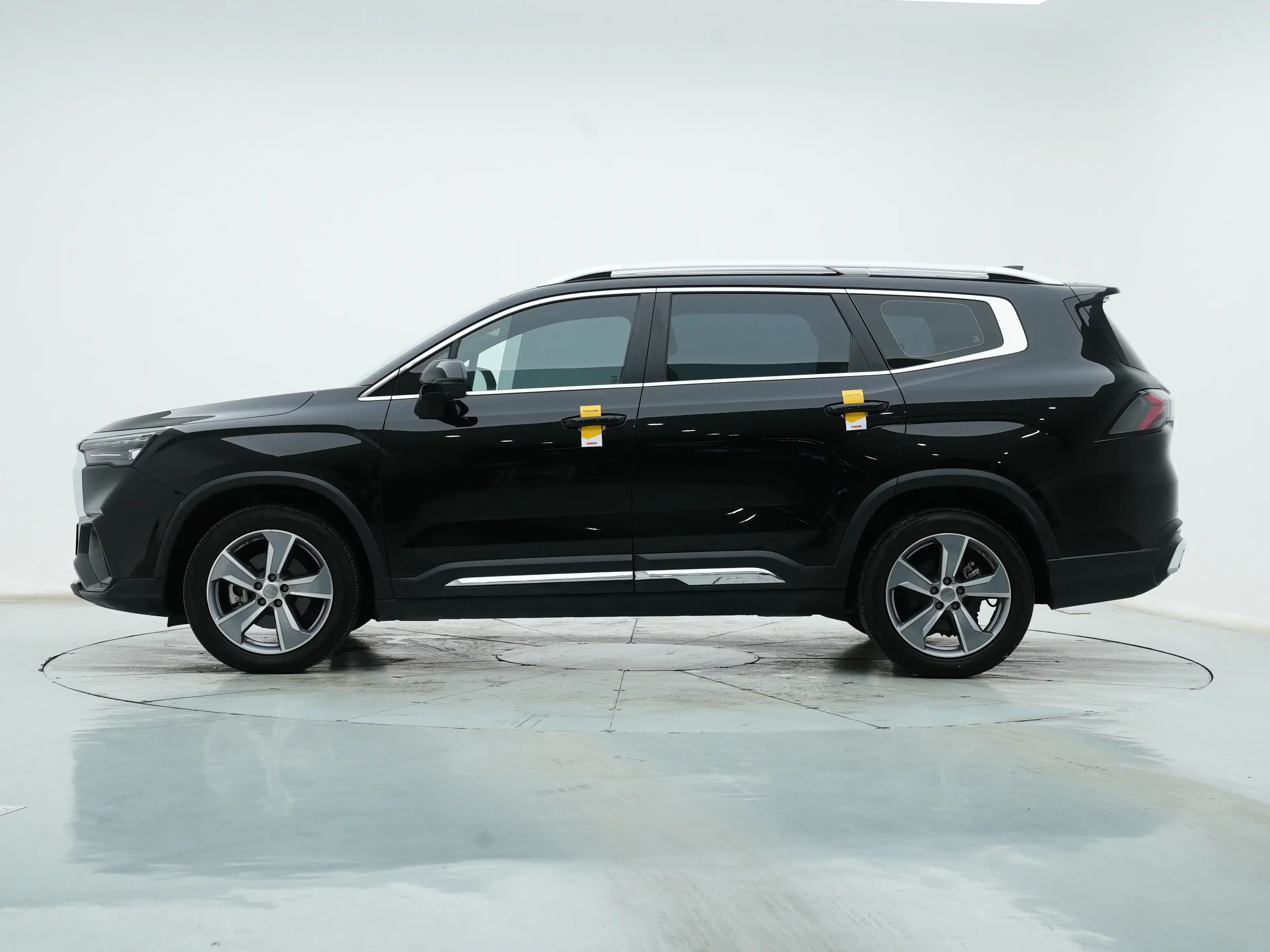 Geely Okavango