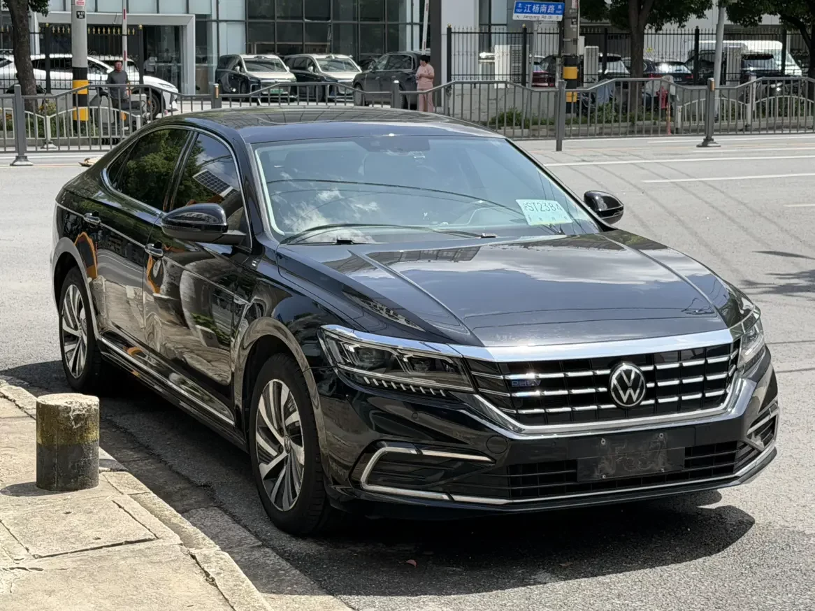 Volkswagen Passat PHEV