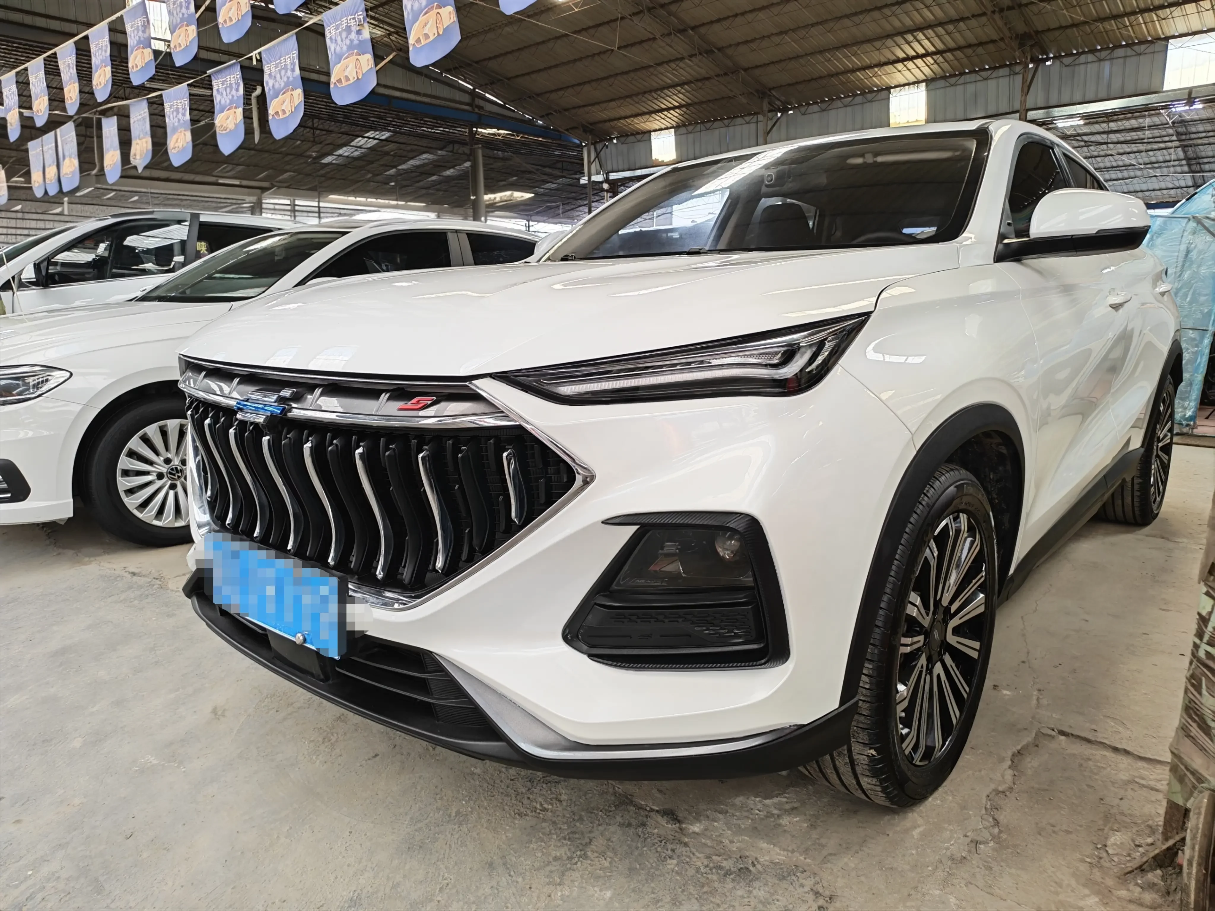 Oshan Changan Auchan X5