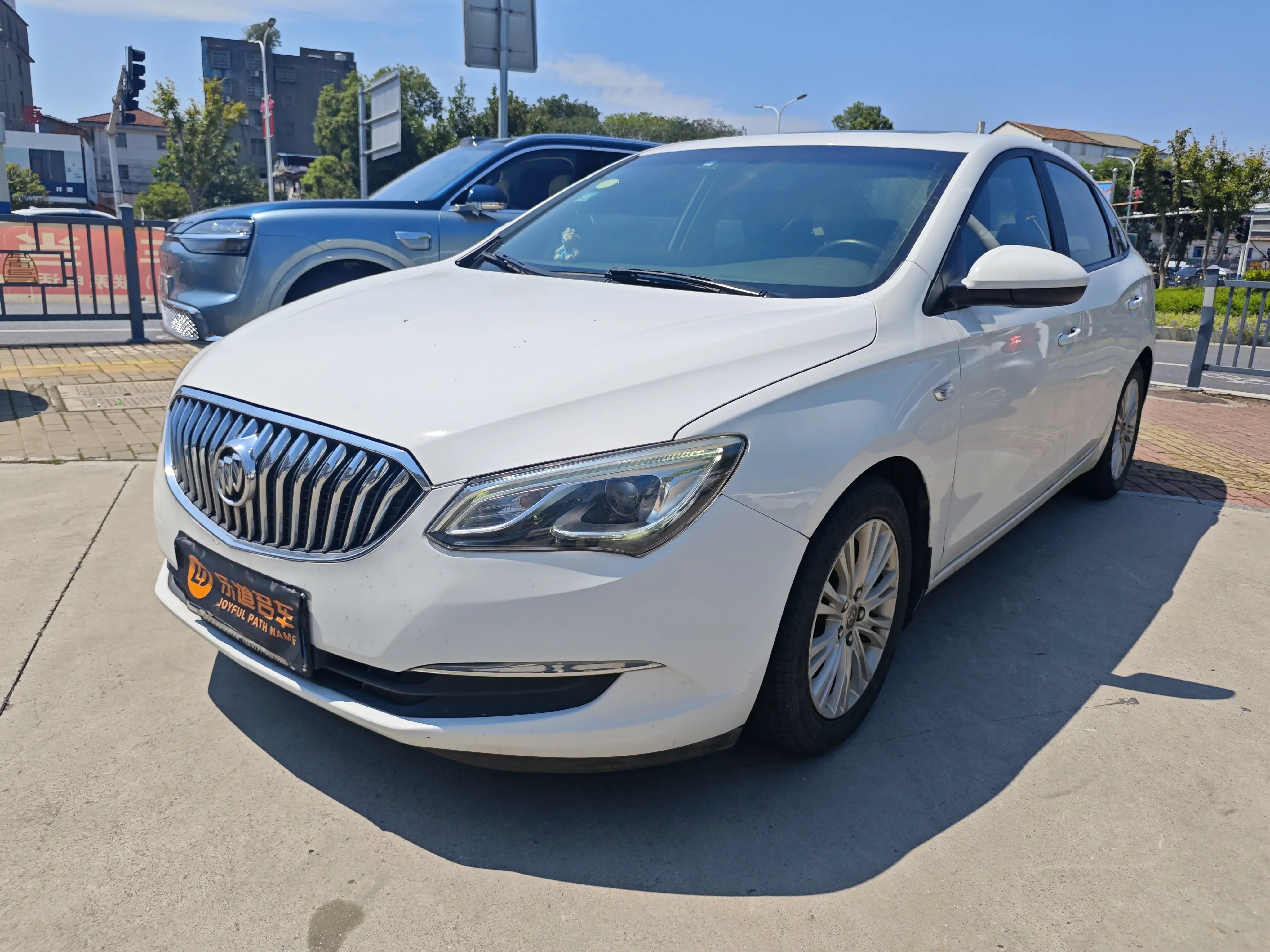 Buick Yinglang