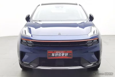 Lynk & Co 06
