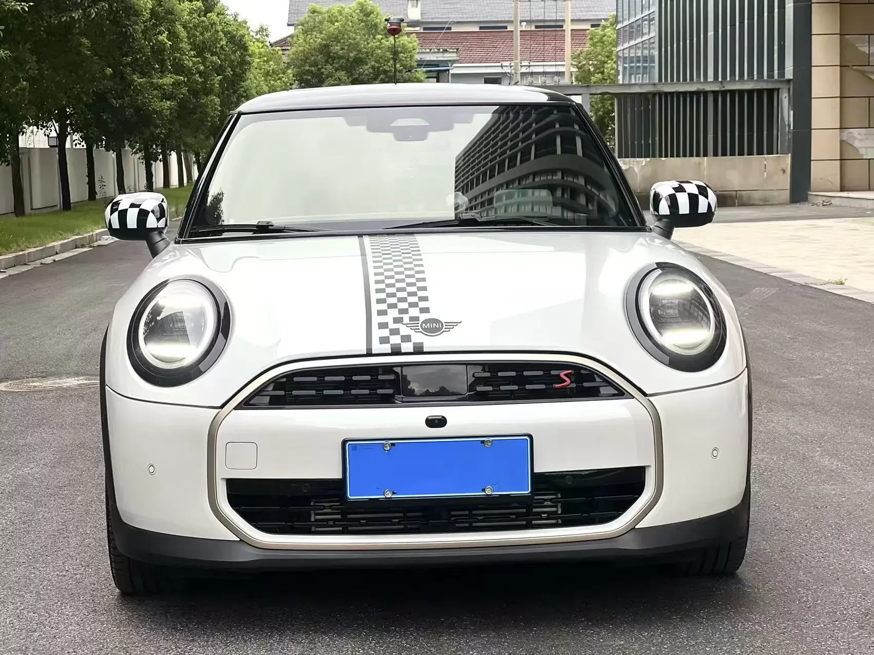 MINI MINI