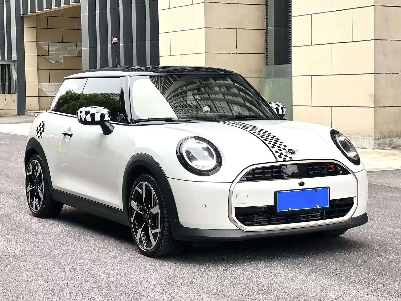 MINI MINI