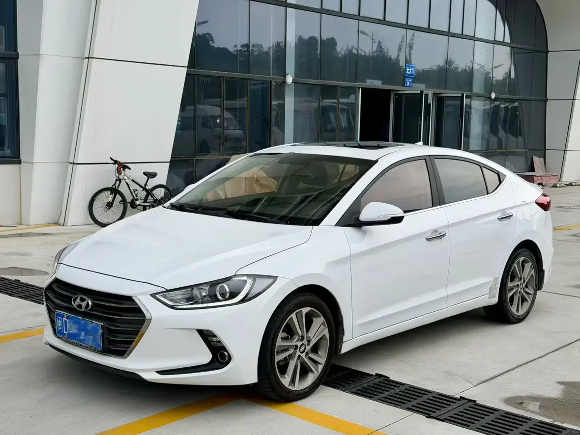 Hyundai Elantra Lingdong