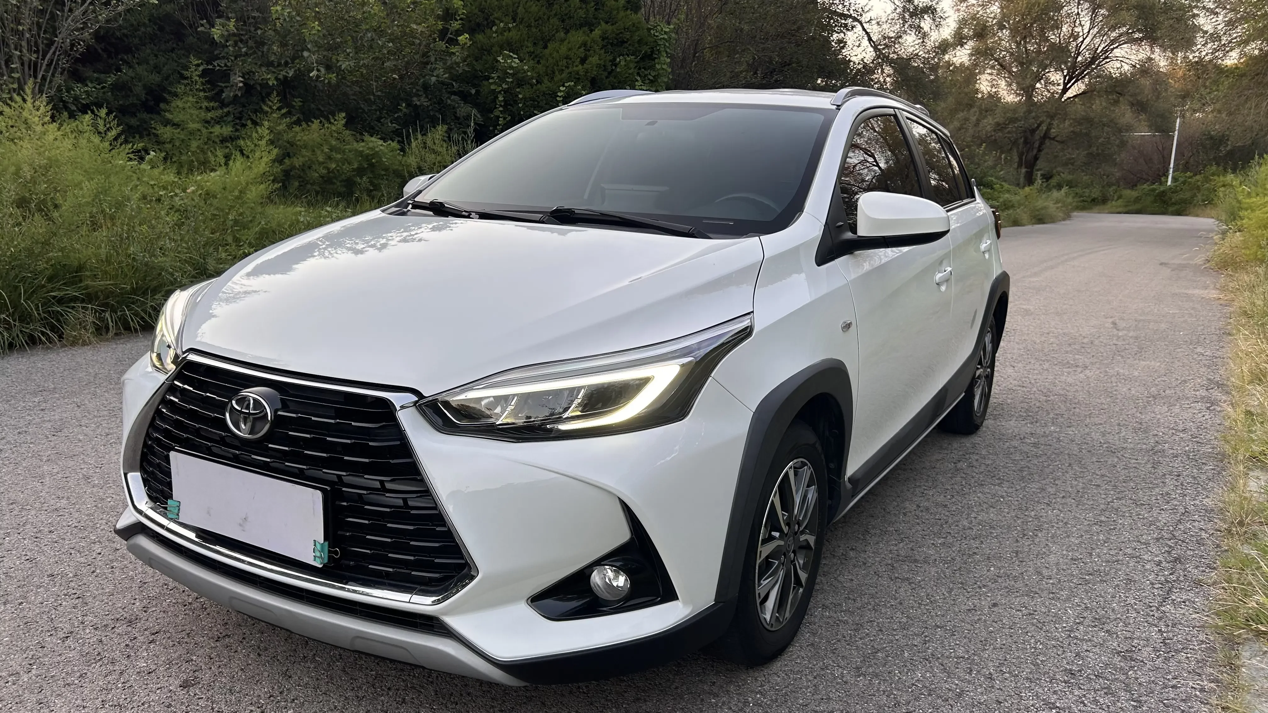 Toyota Yaris L
