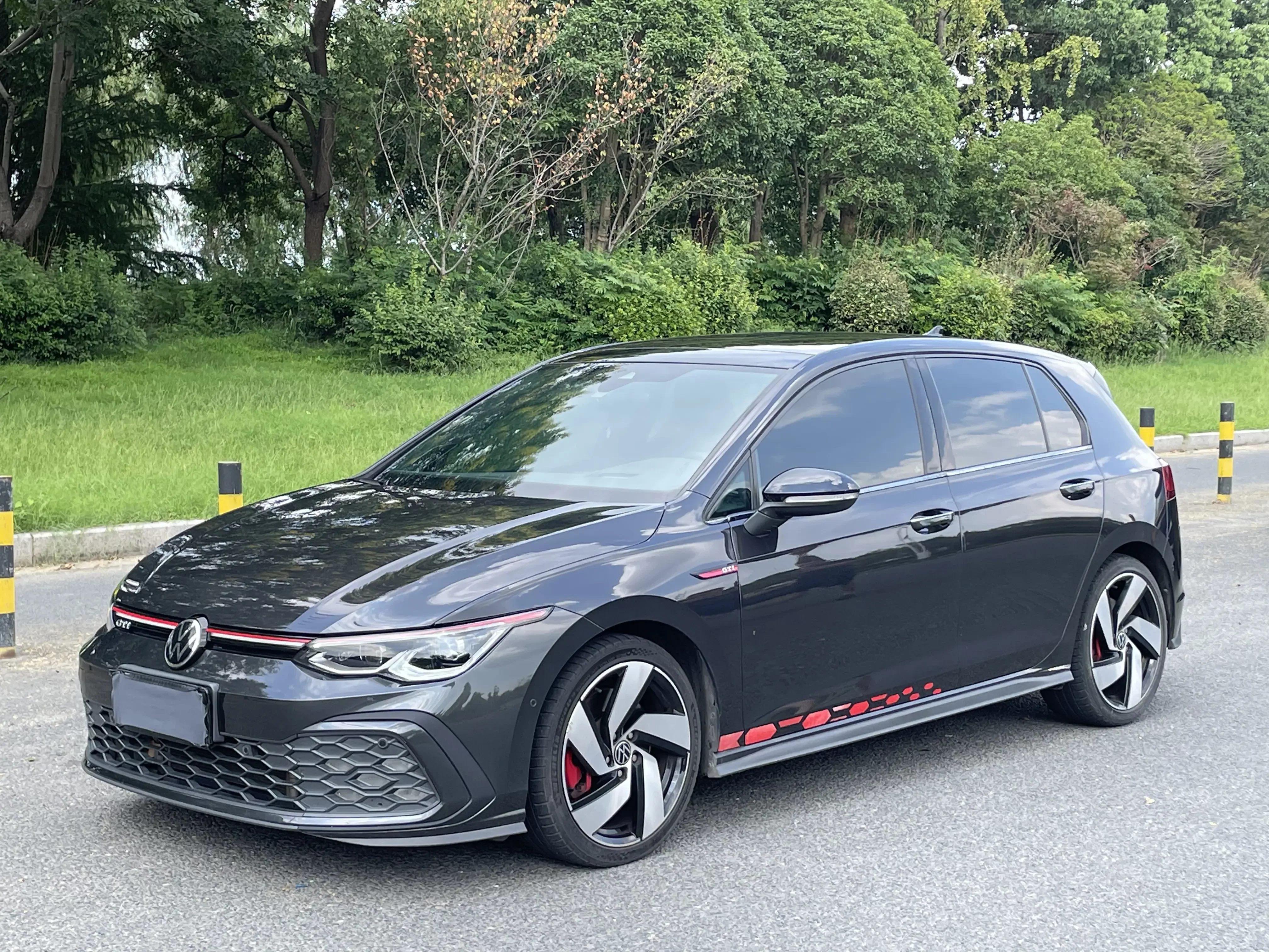 VOLKSWAGEN GOLF GTI