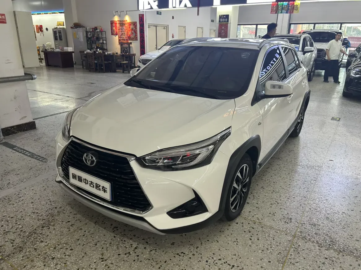 Toyota Yaris L