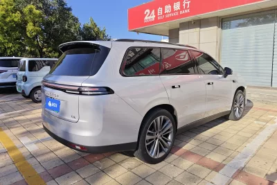 Leapmotor C16