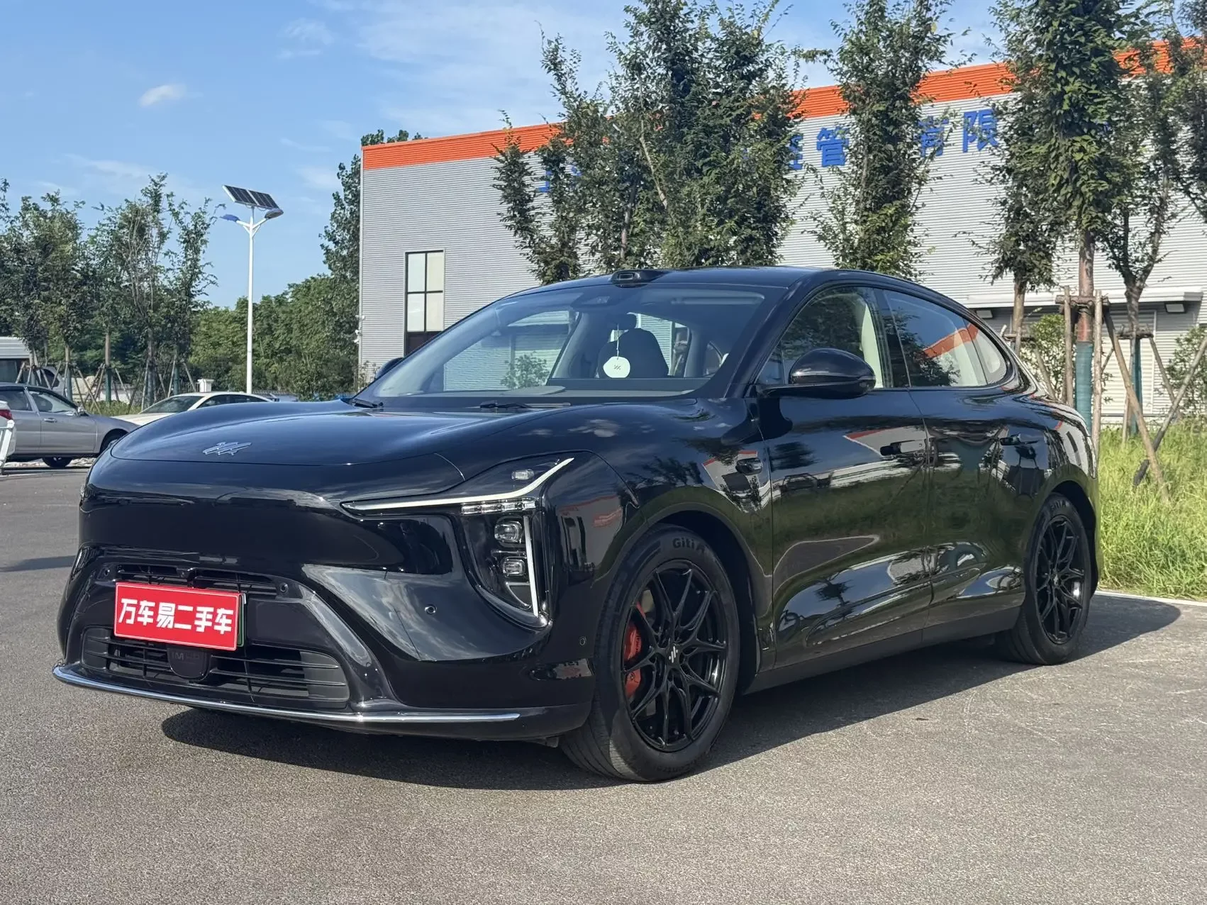IM Motors Zhiji LS6