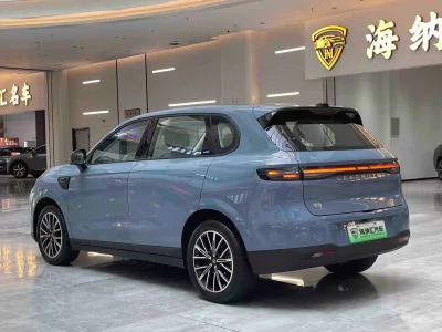 Leapmotor B10