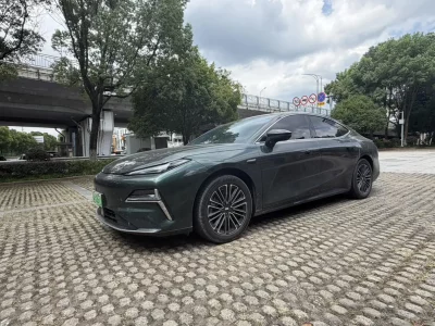 Geely Galaxy Star 8 PHEV