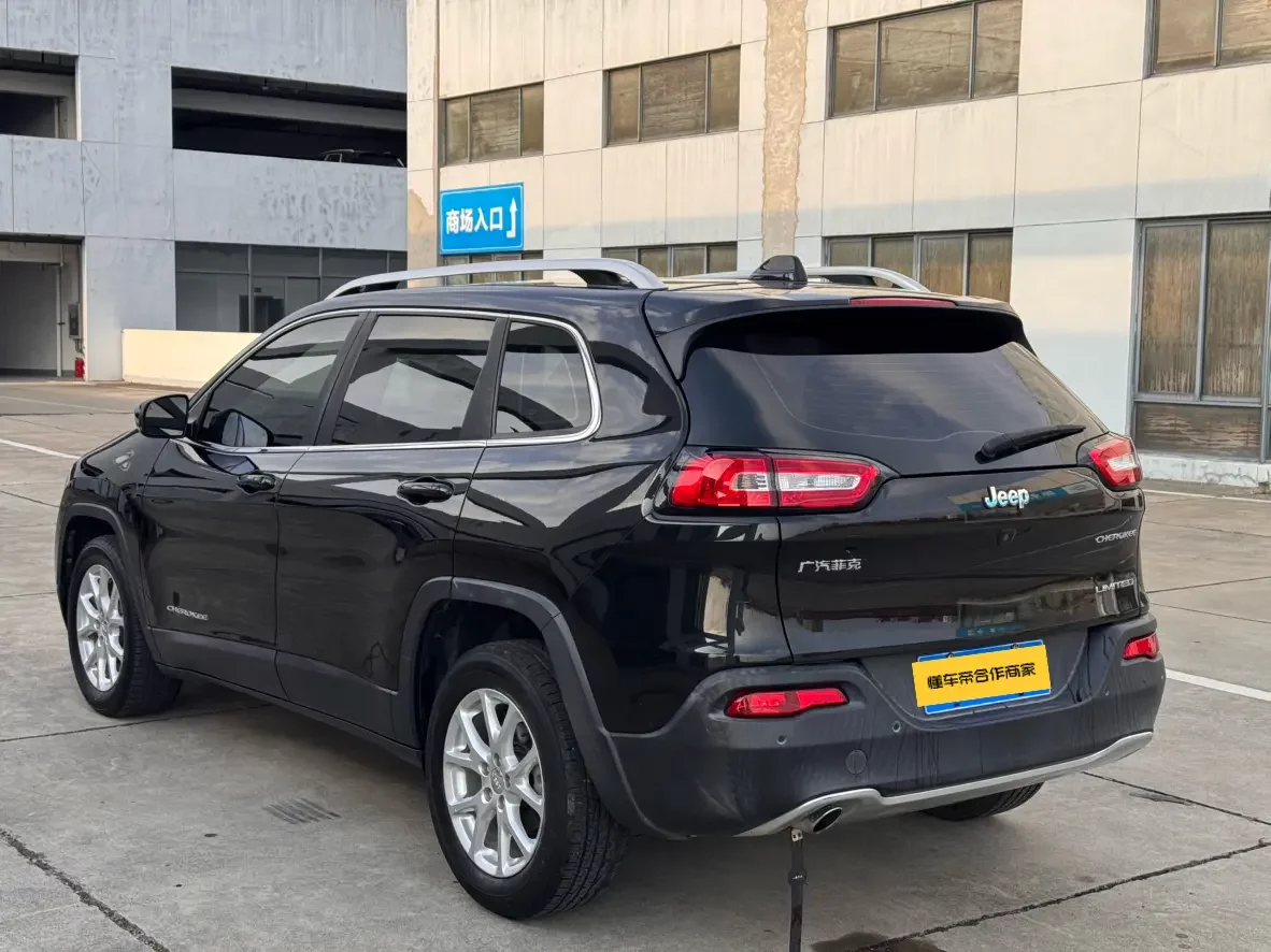 Jeep Cherokee