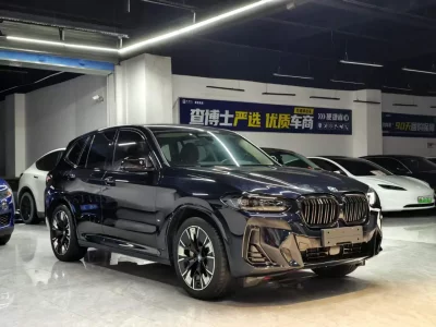 BMW iX3