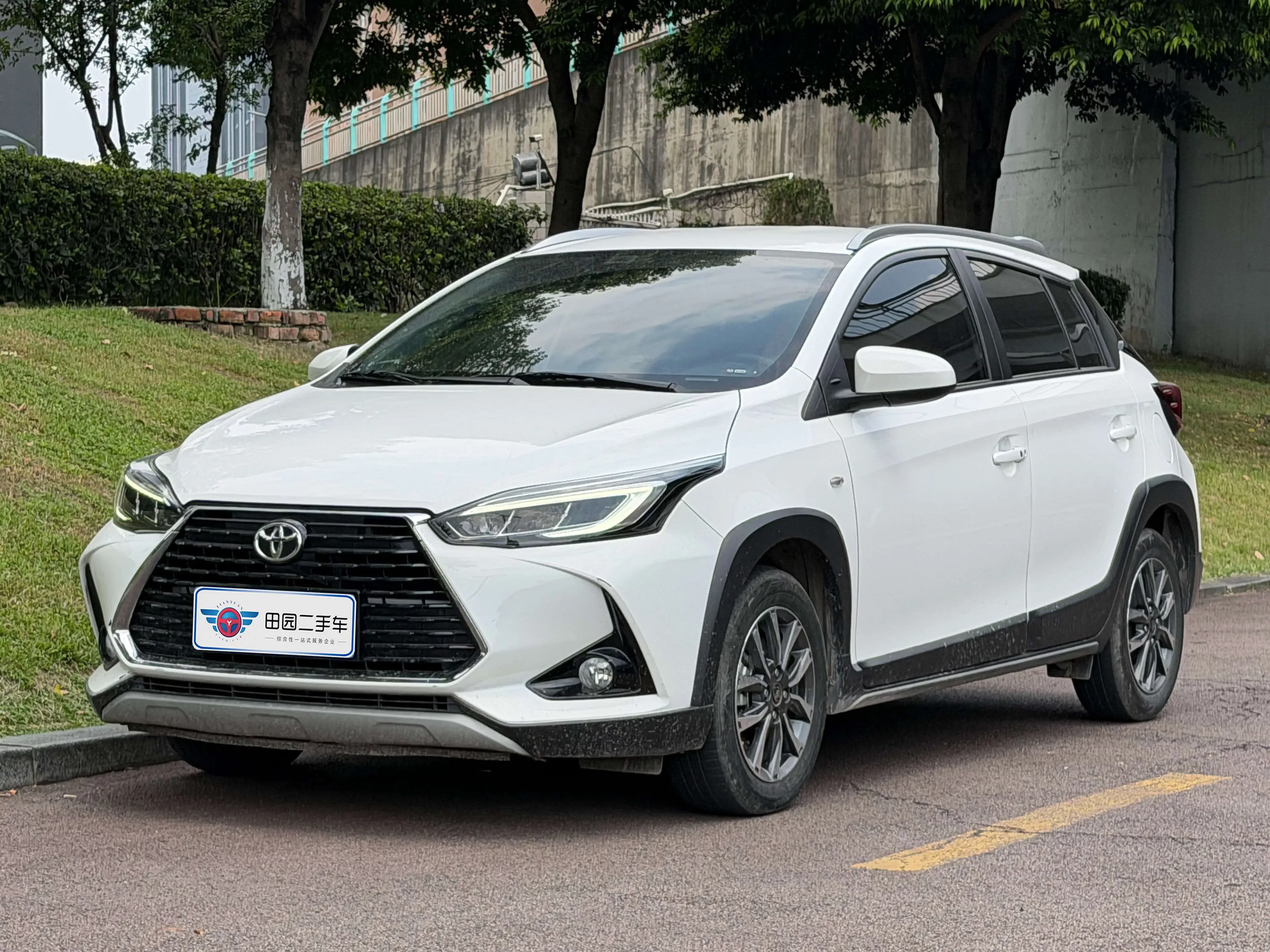 Toyota Yaris L