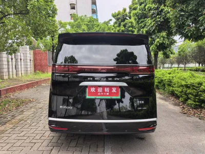 Denza D9 DM