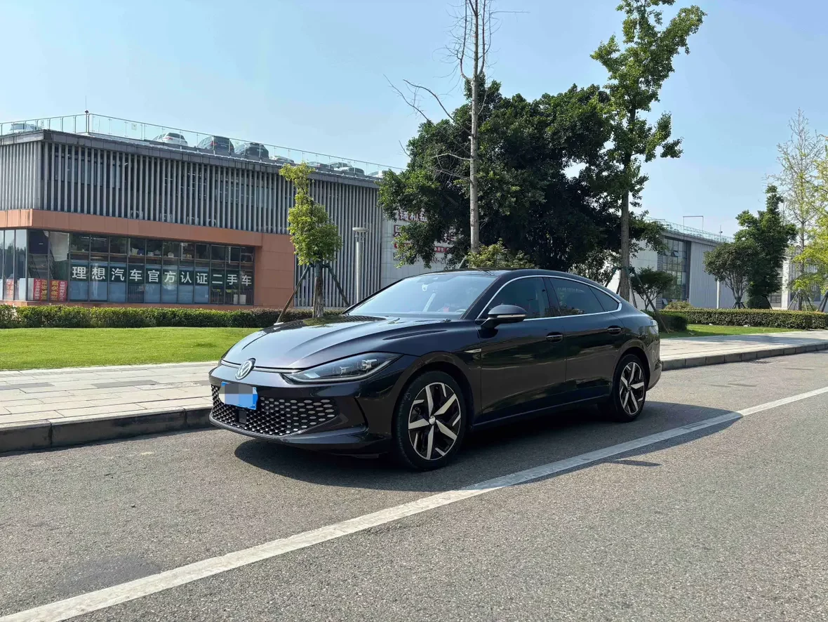 VOLKSWAGEN LAMANDO