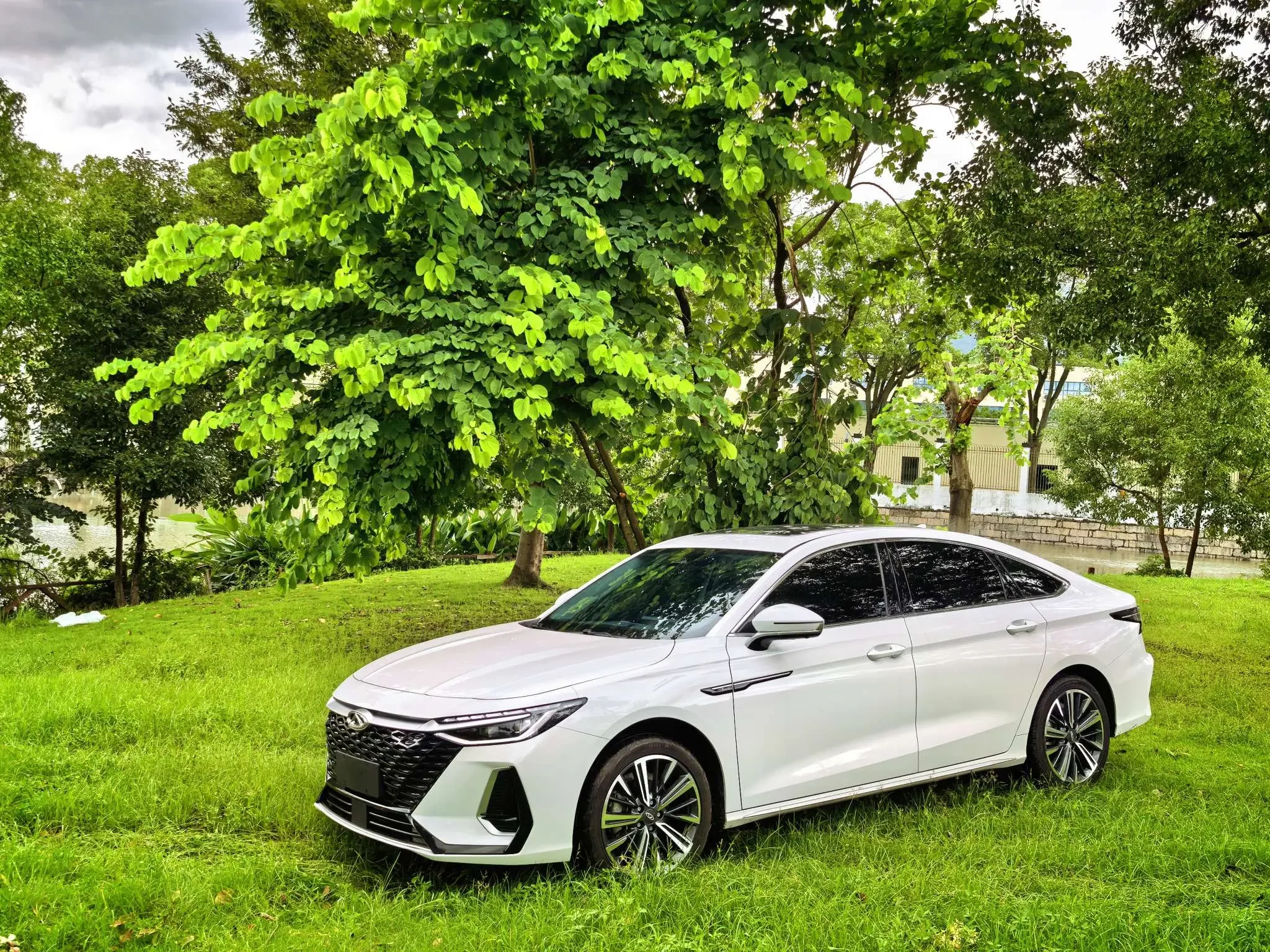 Chery Arrizo 8