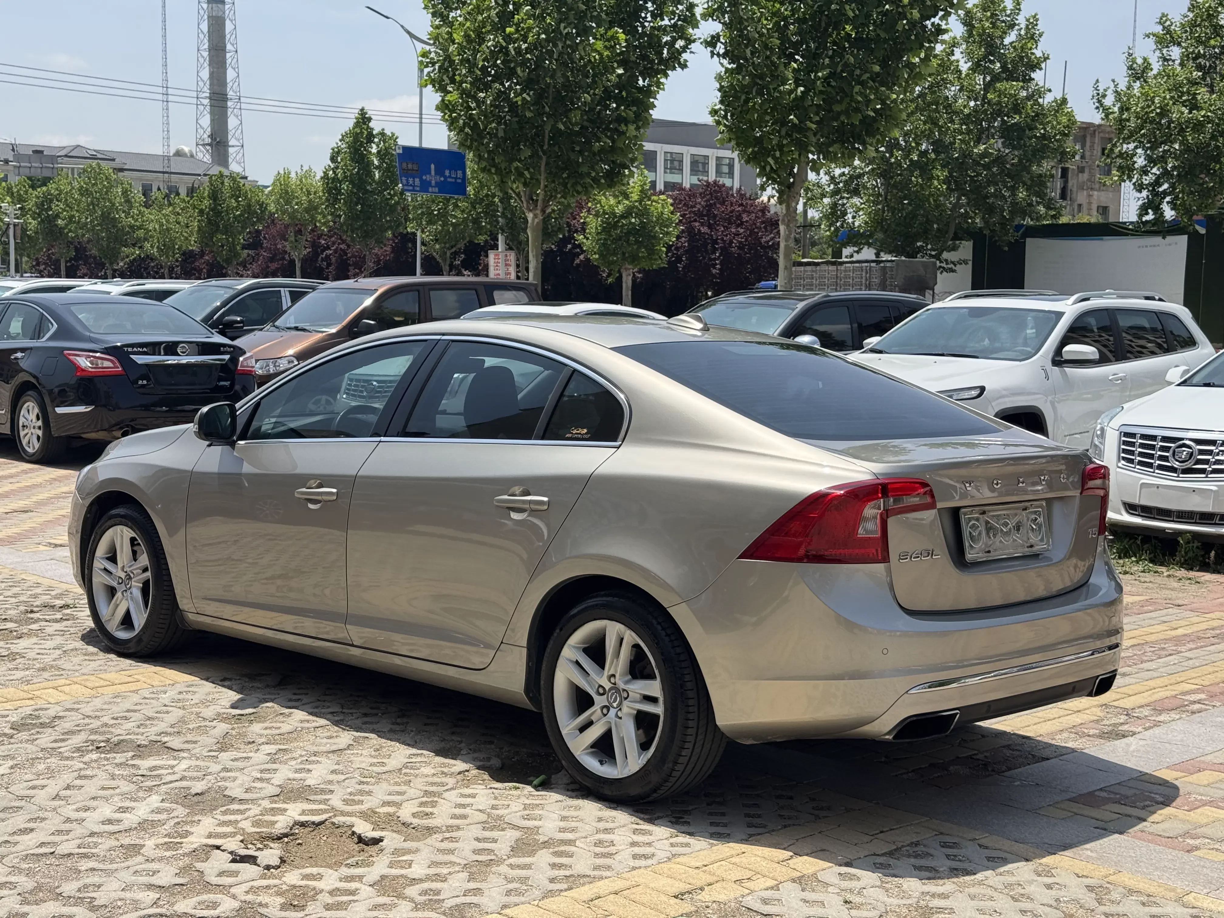 Volvo S60