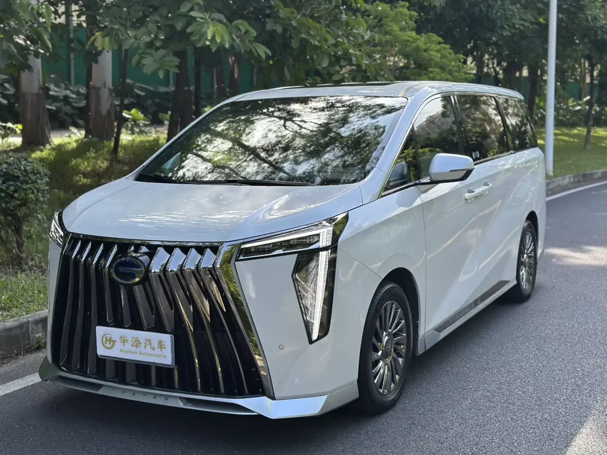 GAC Trumpchi M8