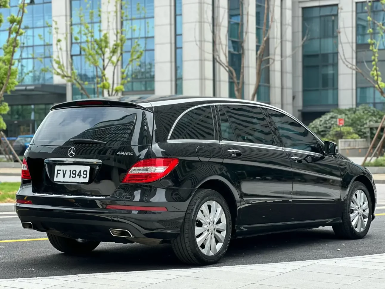 Mercedes-Benz R-Class