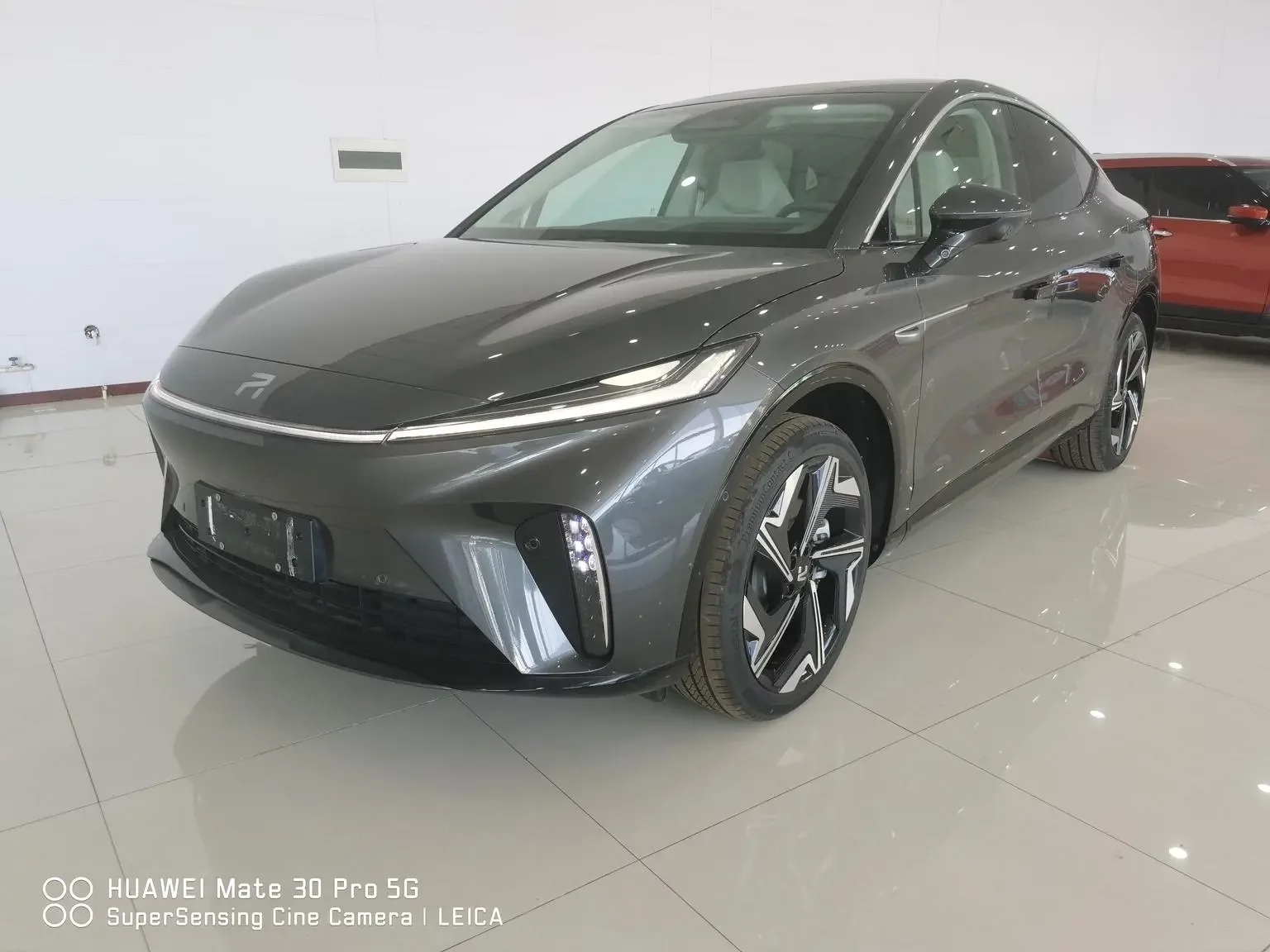Rising Auto Feifan R7