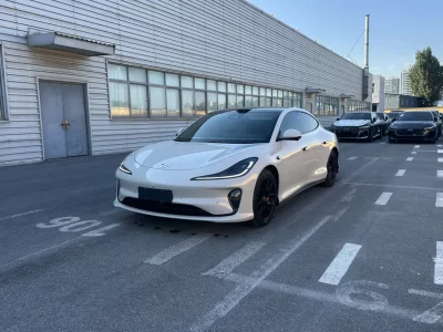 IM Motors Zhiji L6
