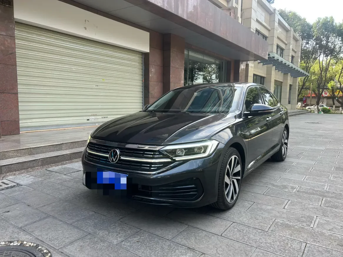 Volkswagen Sagitar