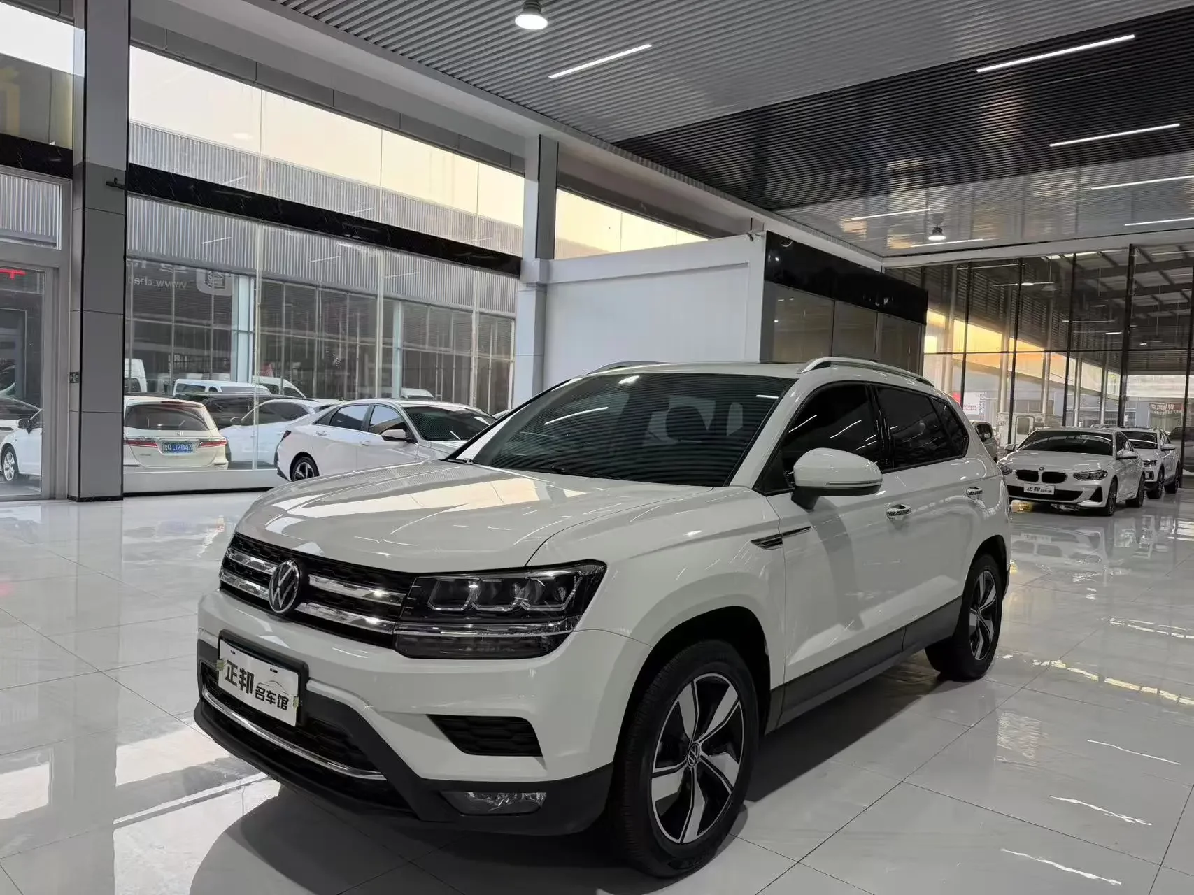 Volkswagen Tharu