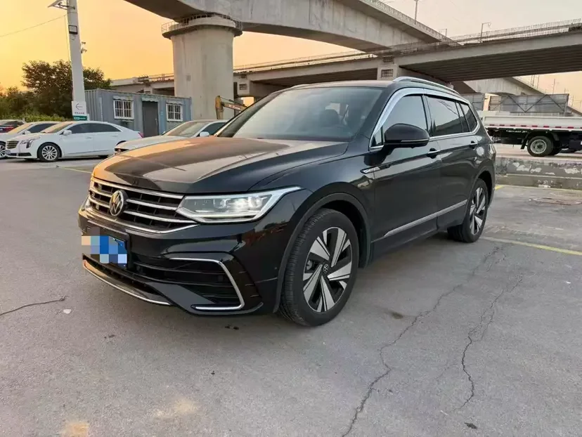Volkswagen Tiguan L