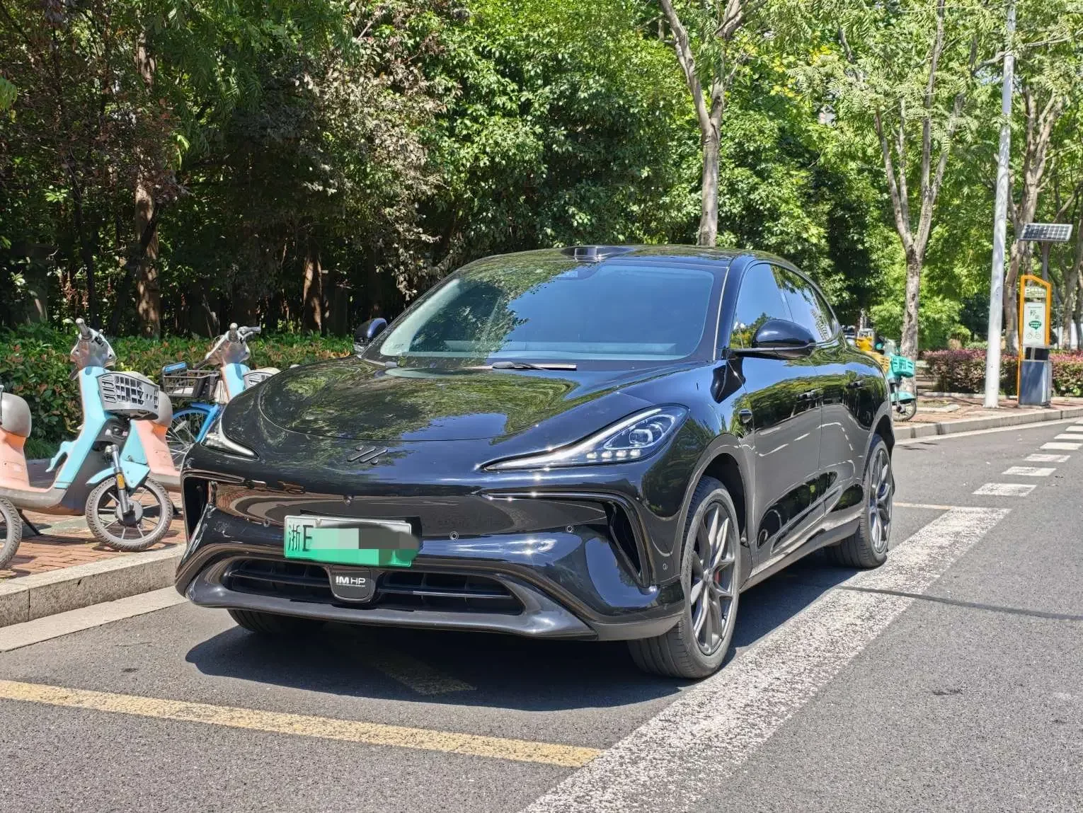 IM Motors Zhiji LS6