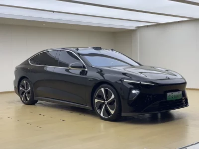 NIO ET7