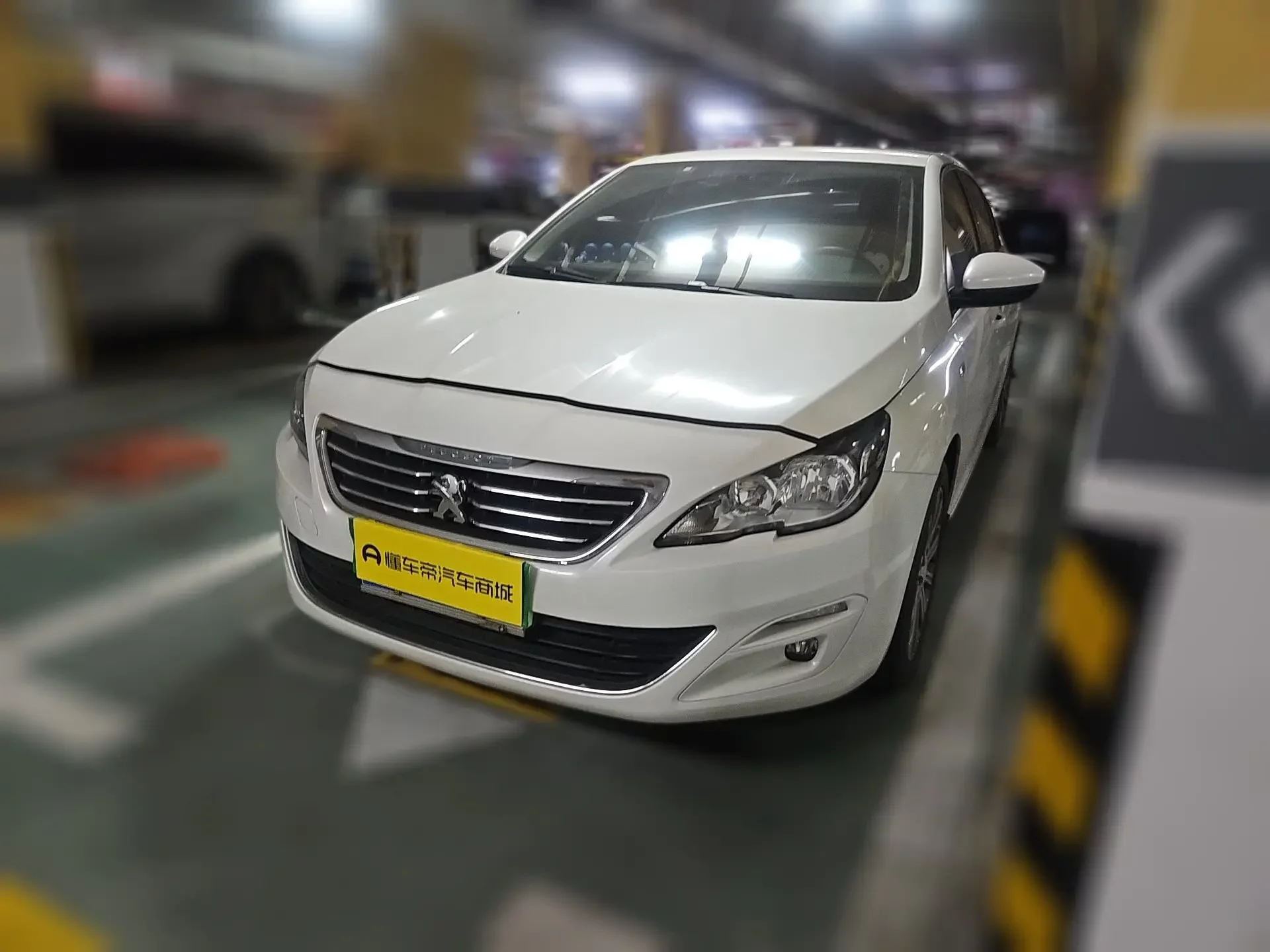 Peugeot 408