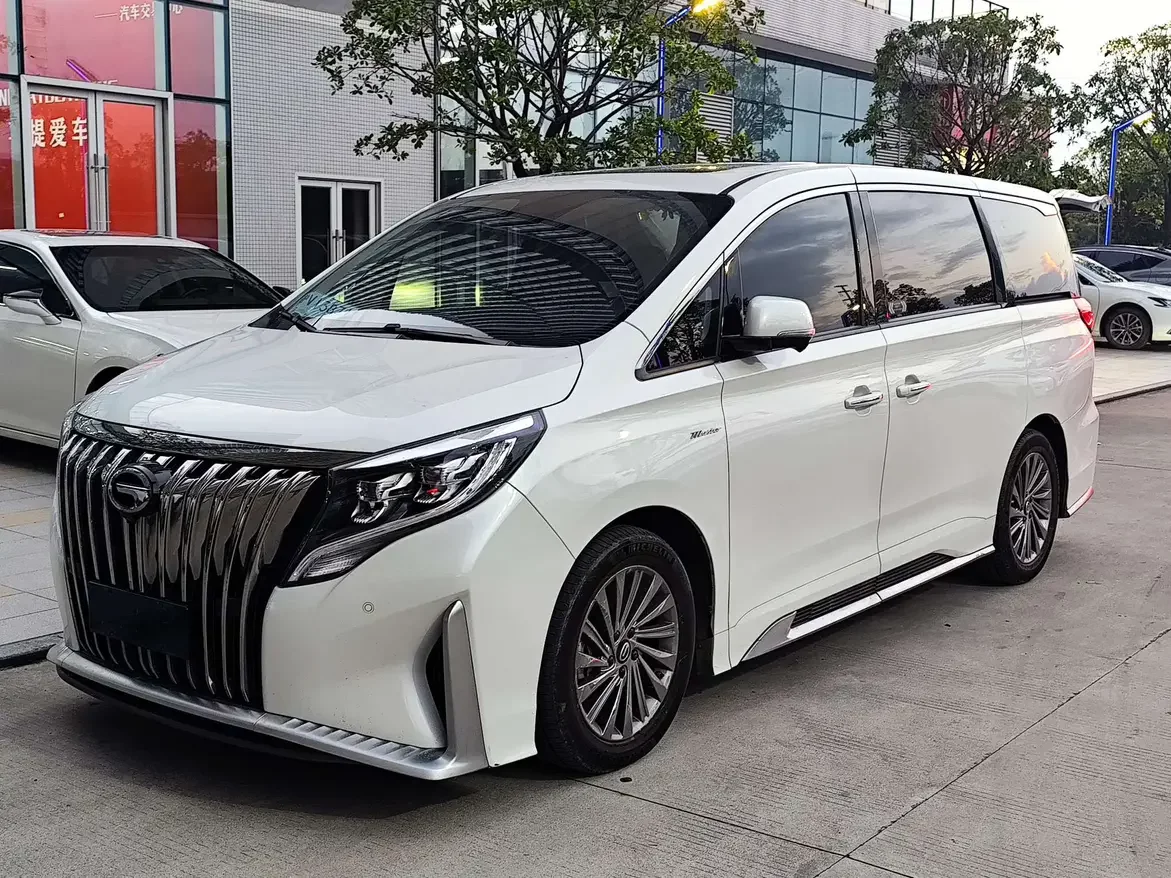 GAC Trumpchi M8