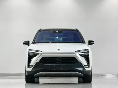 NIO ES8