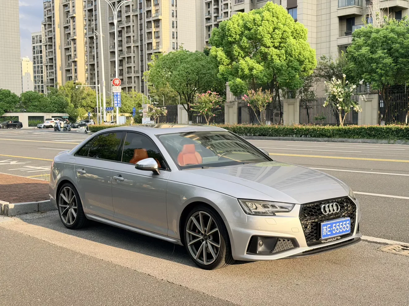 Audi S4
