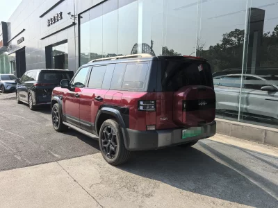 BYD Leopard Titanium 7 PHEV