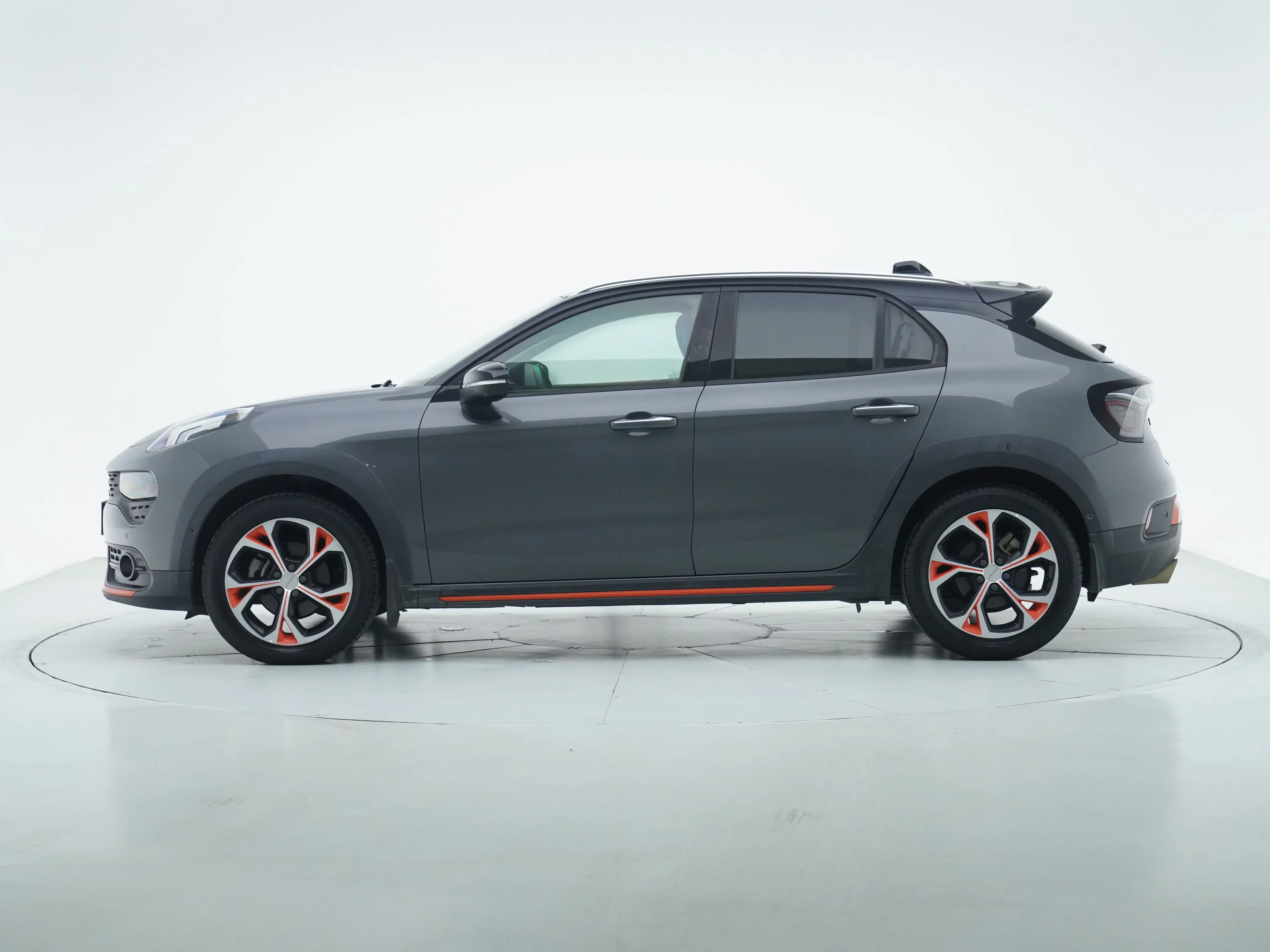 Lynk & Co 02