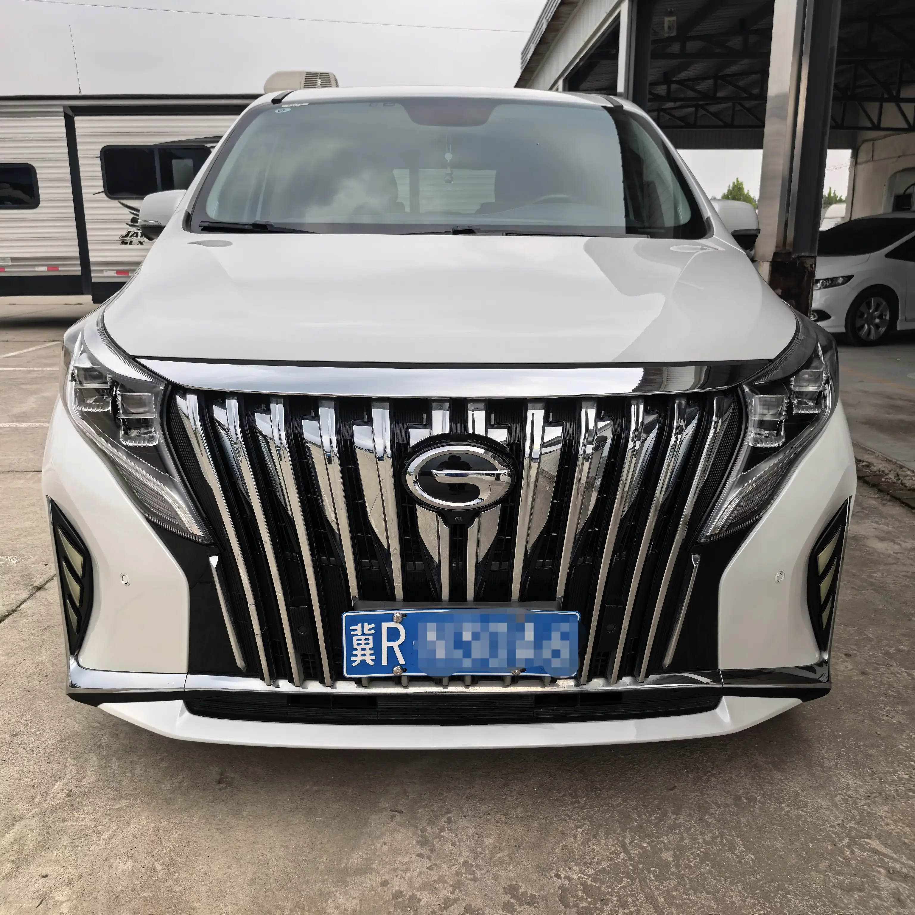 GAC Trumpchi M8