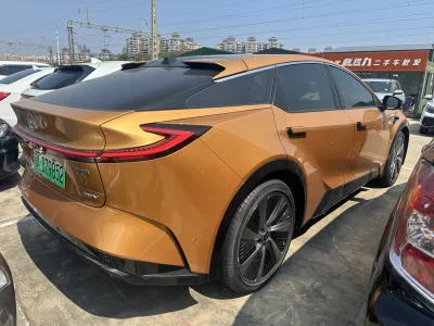 Toyota bZ5